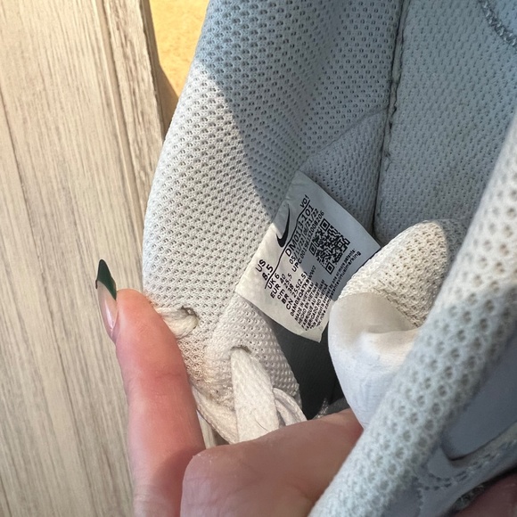 Nike Air Force 1s size 8.5 - Picture 5 of 5